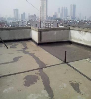 威宁漏水维修 楼顶漏水是什么原因，楼顶漏水维修方法是什么?